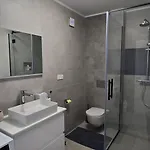 Laganini, I&i Appartement Tar-Vabriga