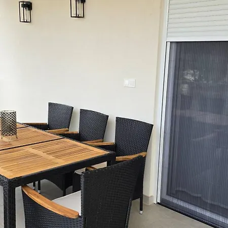 Lägenhet Laganini, I&i *